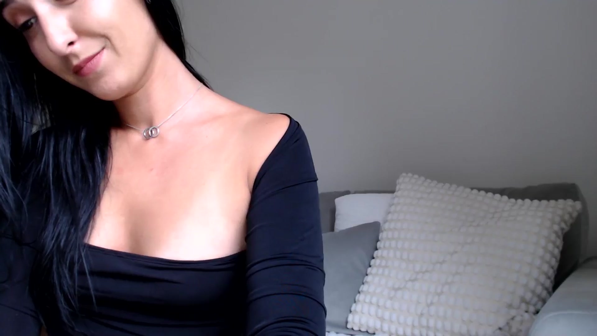 Gallery image thumbnail from Leyla2's myfreecams stream on, 09/19/2024, 12:31 image 8 of 20