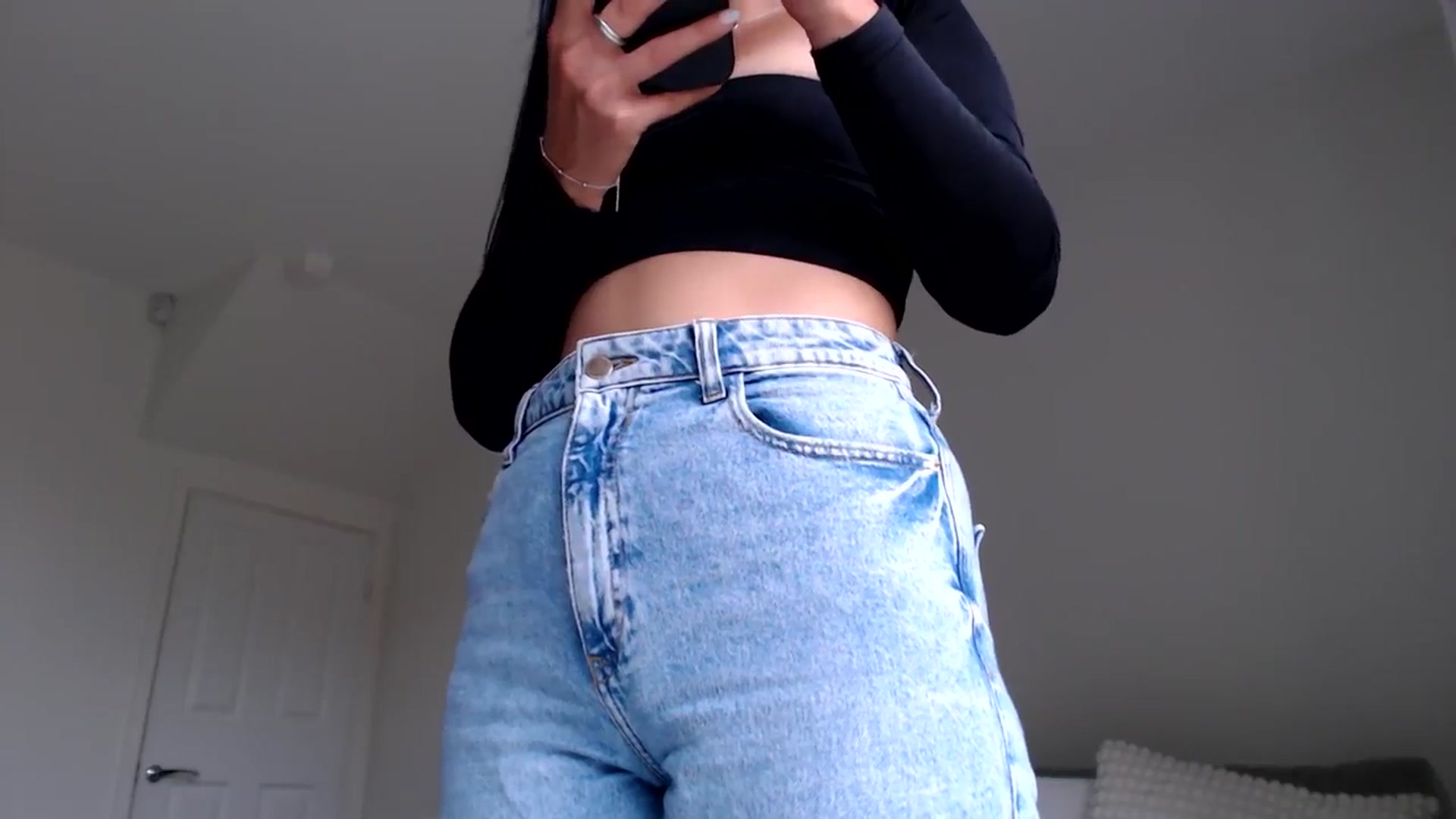 Gallery image thumbnail from Leyla2's myfreecams stream on, 09/19/2024, 12:31 image 18 of 20