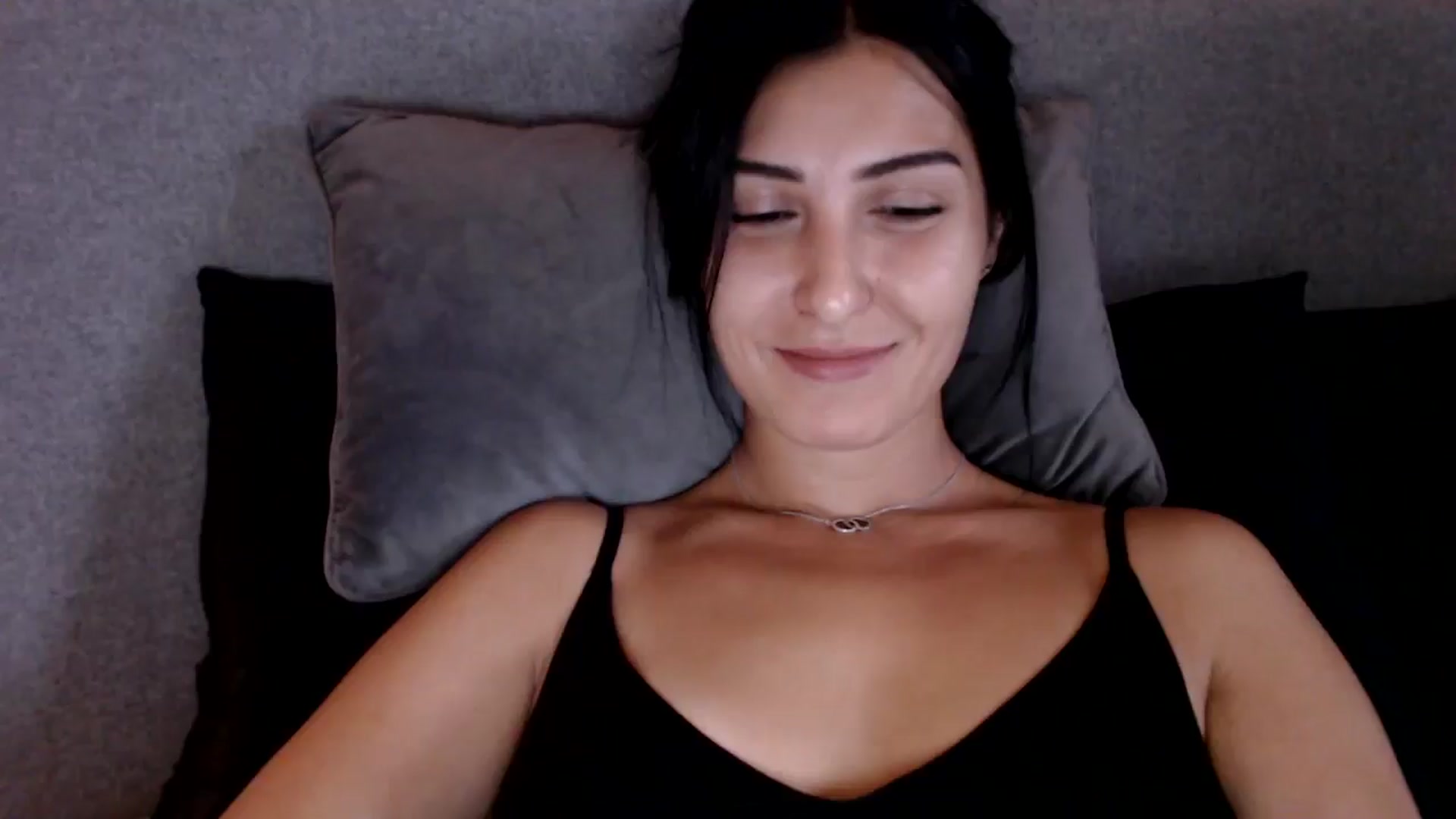 Gallery image thumbnail from Leyla2's myfreecams stream on, 09/20/2024, 09:43 image 8 of 20
