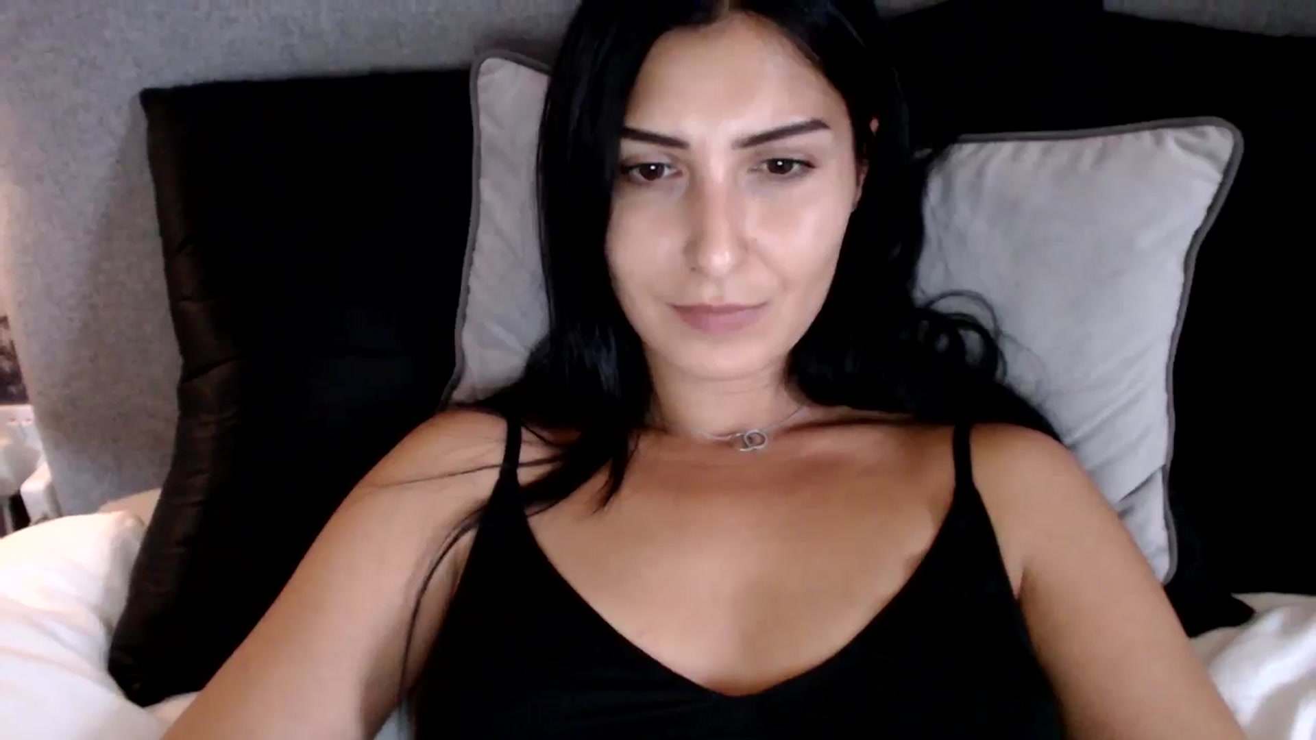 Gallery image thumbnail from Leyla2's myfreecams stream on, 09/20/2024, 12:53 image 12 of 20