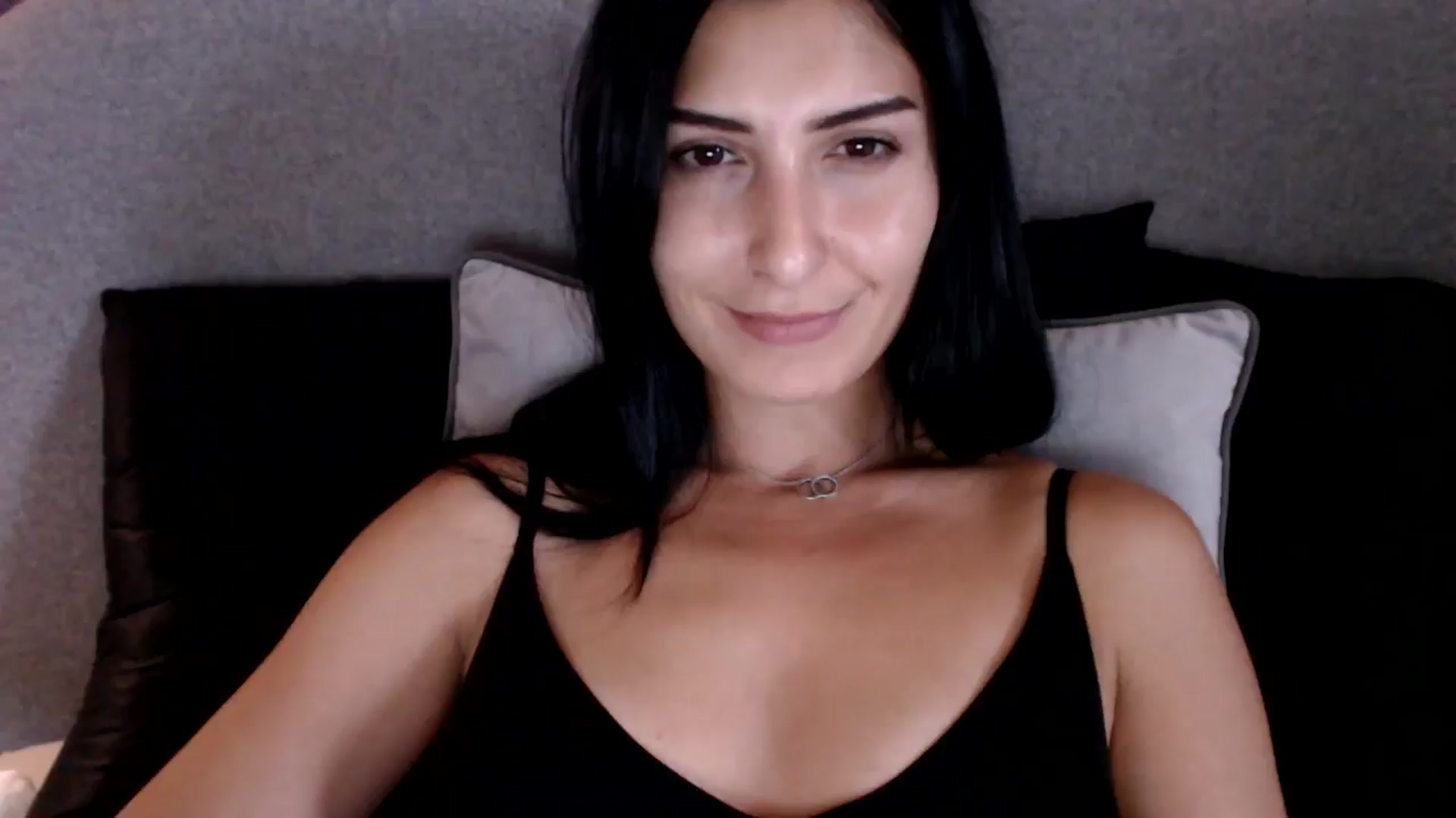 Gallery image thumbnail from Leyla2's myfreecams stream on, 09/20/2024, 12:53 image 10 of 20