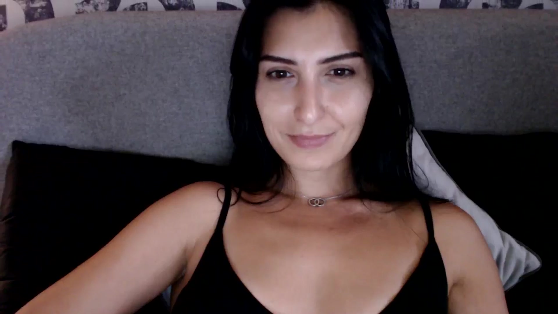 Gallery image thumbnail from Leyla2's myfreecams stream on, 09/20/2024, 13:45 image 7 of 20