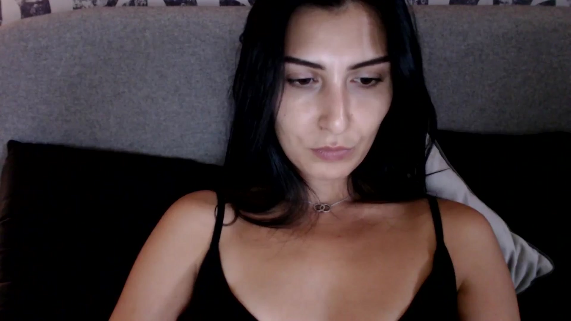 Gallery image thumbnail from Leyla2's myfreecams stream on, 09/20/2024, 13:45 image 6 of 20