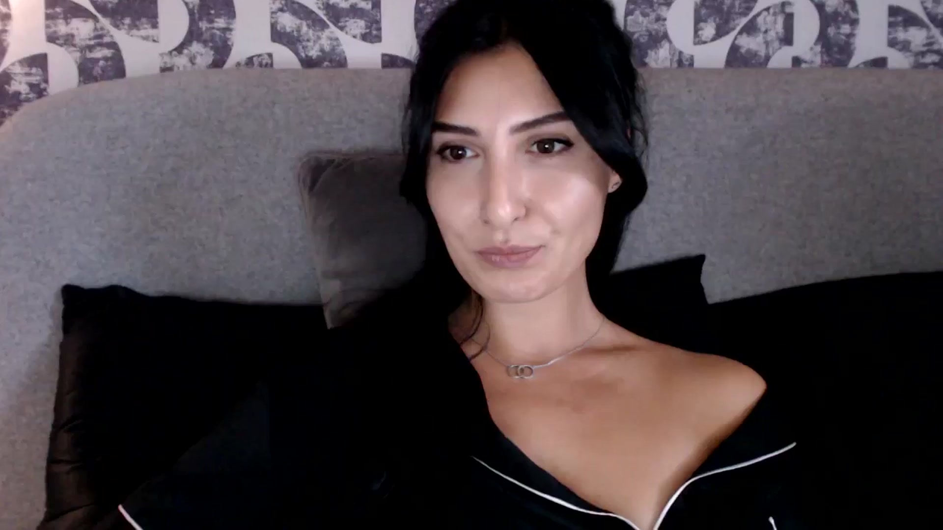Gallery image thumbnail from Leyla2's myfreecams stream on, 09/23/2024, 10:49 image 12 of 20