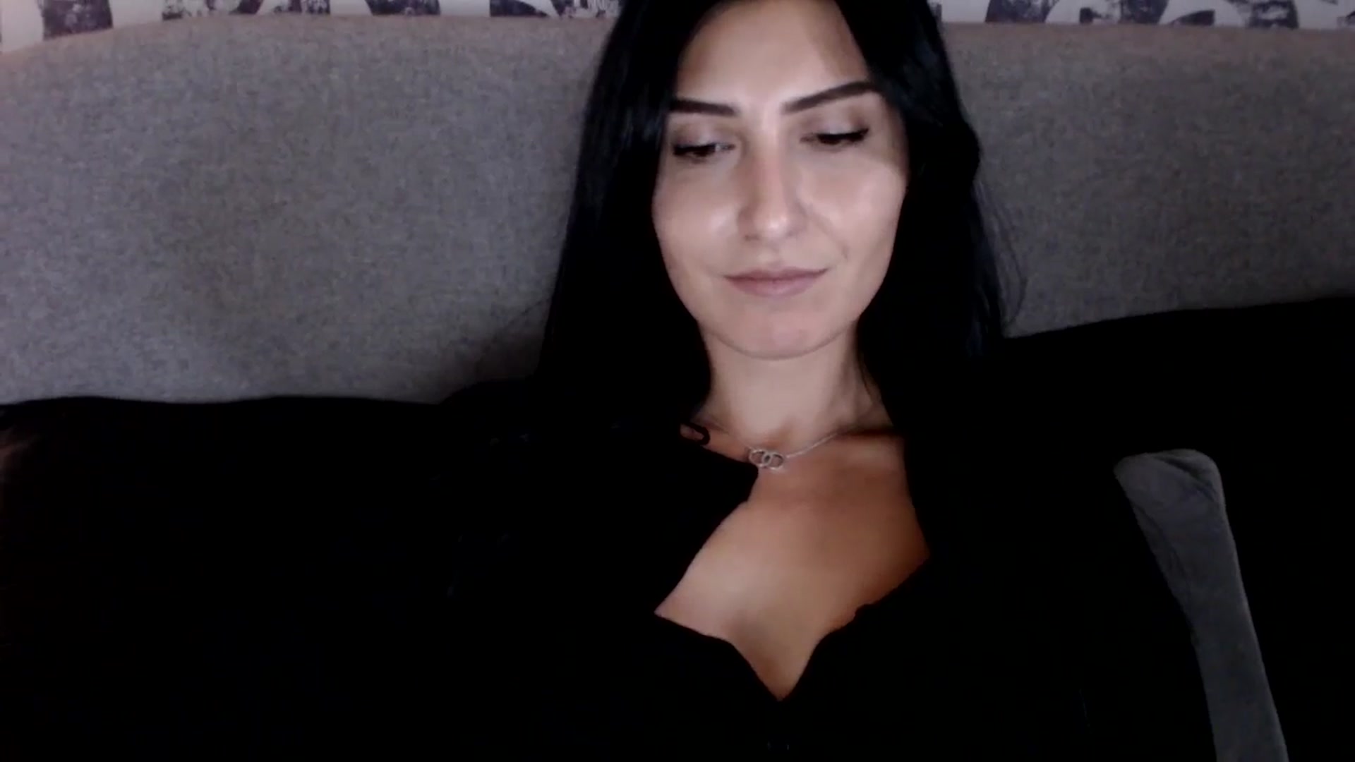 Gallery image thumbnail from Leyla2's myfreecams stream on, 09/23/2024, 12:49 image 5 of 20