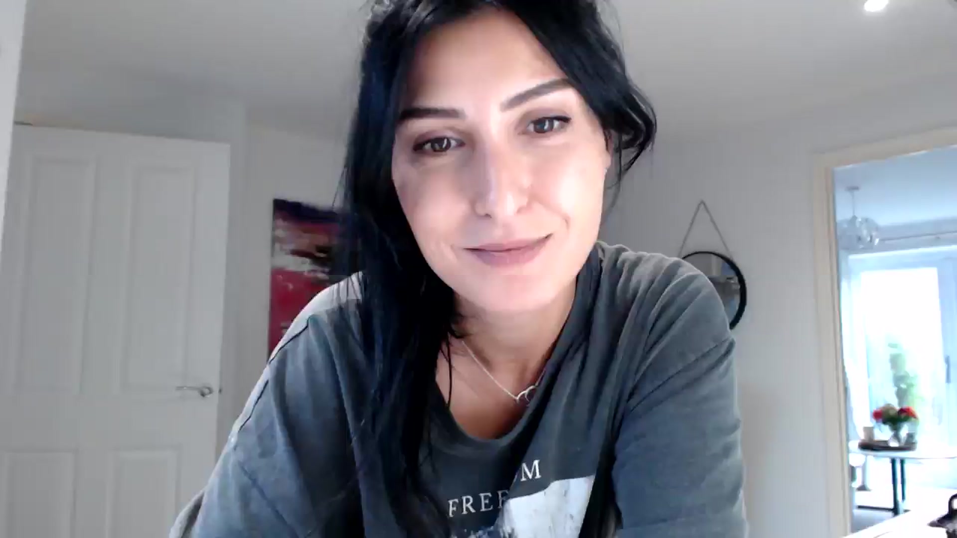 Gallery image thumbnail from Leyla2's myfreecams stream on, 09/23/2024, 14:08 image 18 of 20