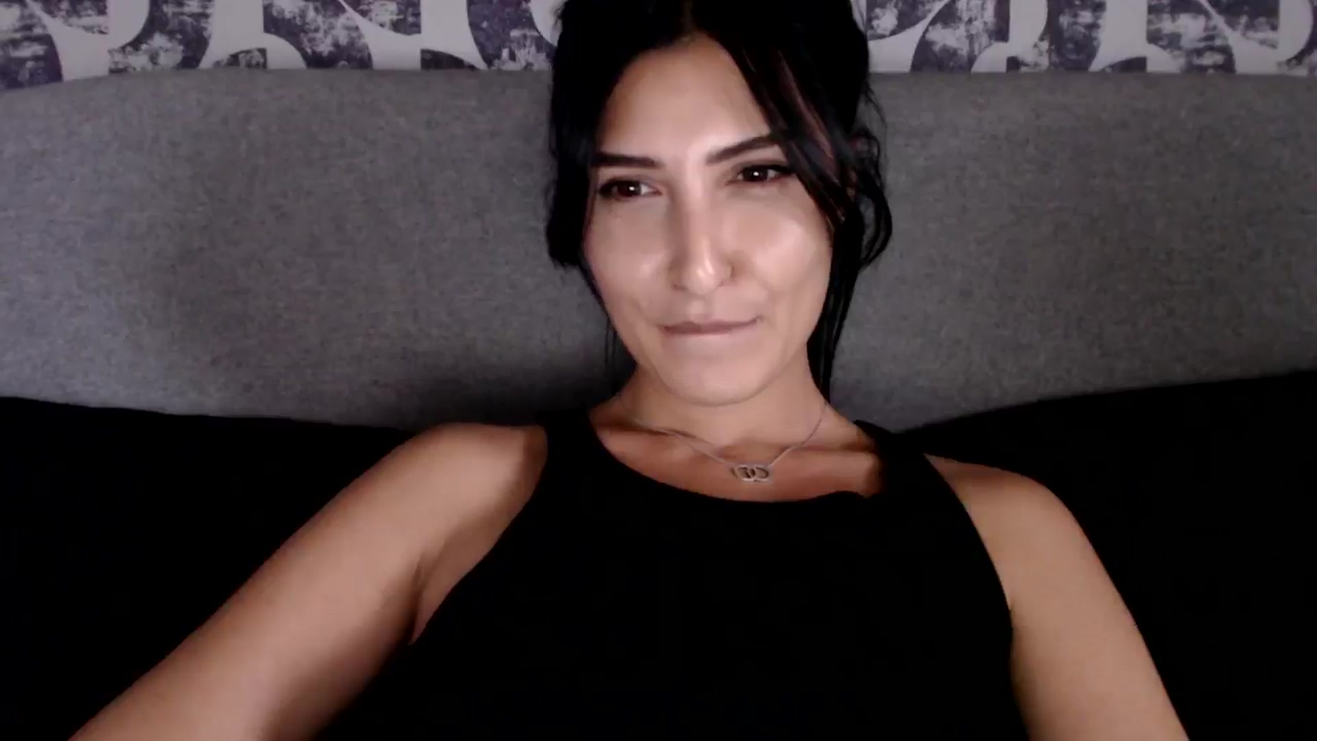 Gallery image thumbnail from Leyla2's myfreecams stream on, 09/23/2024, 14:54 image 11 of 20