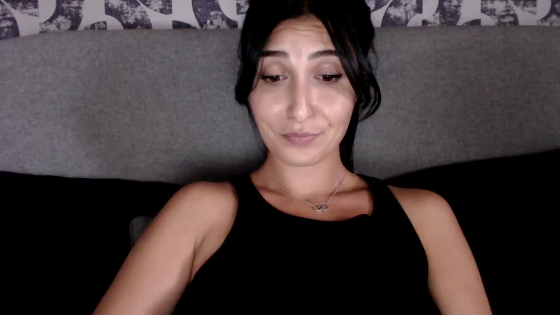 Gallery image thumbnail from Leyla2's myfreecams stream on, 09/23/2024, 14:54 image 17 of 20