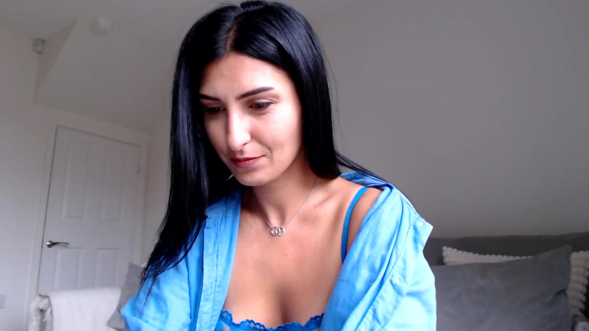 Gallery image thumbnail from Leyla2's myfreecams stream on, 09/25/2024, 12:59 image 1 of 20
