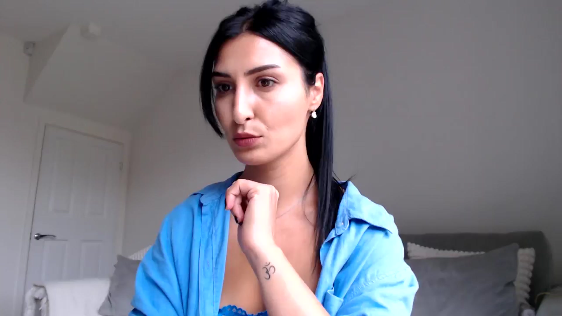 Gallery image thumbnail from Leyla2's myfreecams stream on, 09/25/2024, 12:59 image 7 of 20
