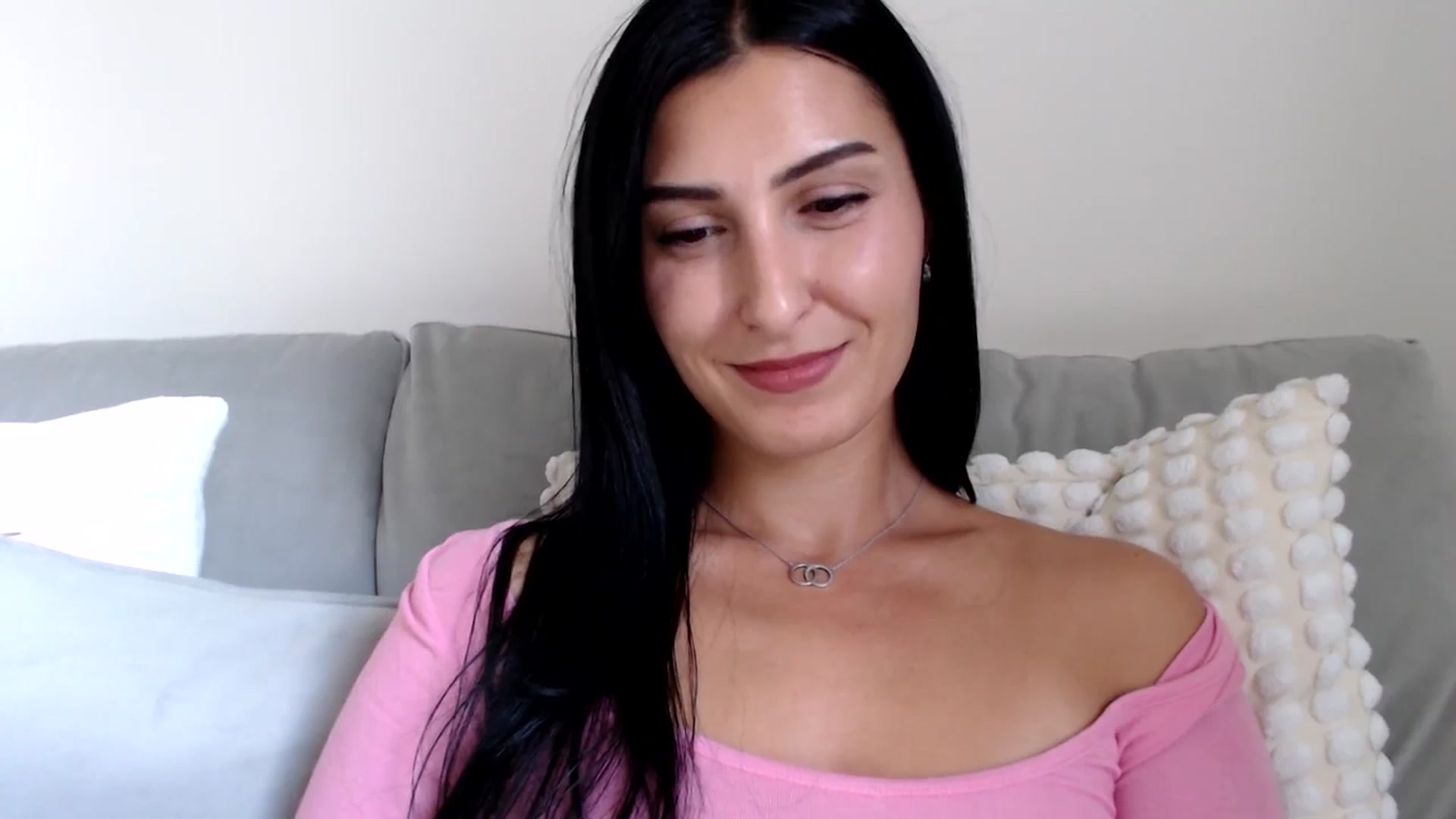 Gallery image thumbnail from Leyla2's myfreecams stream on, 09/26/2024, 14:15 image 16 of 20