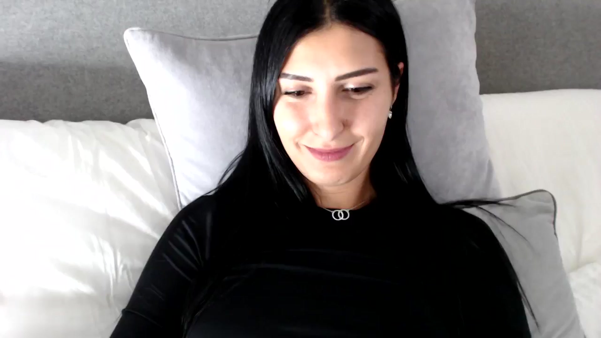 Gallery image thumbnail from Leyla2's myfreecams stream on, 09/30/2024, 14:26 image 18 of 20