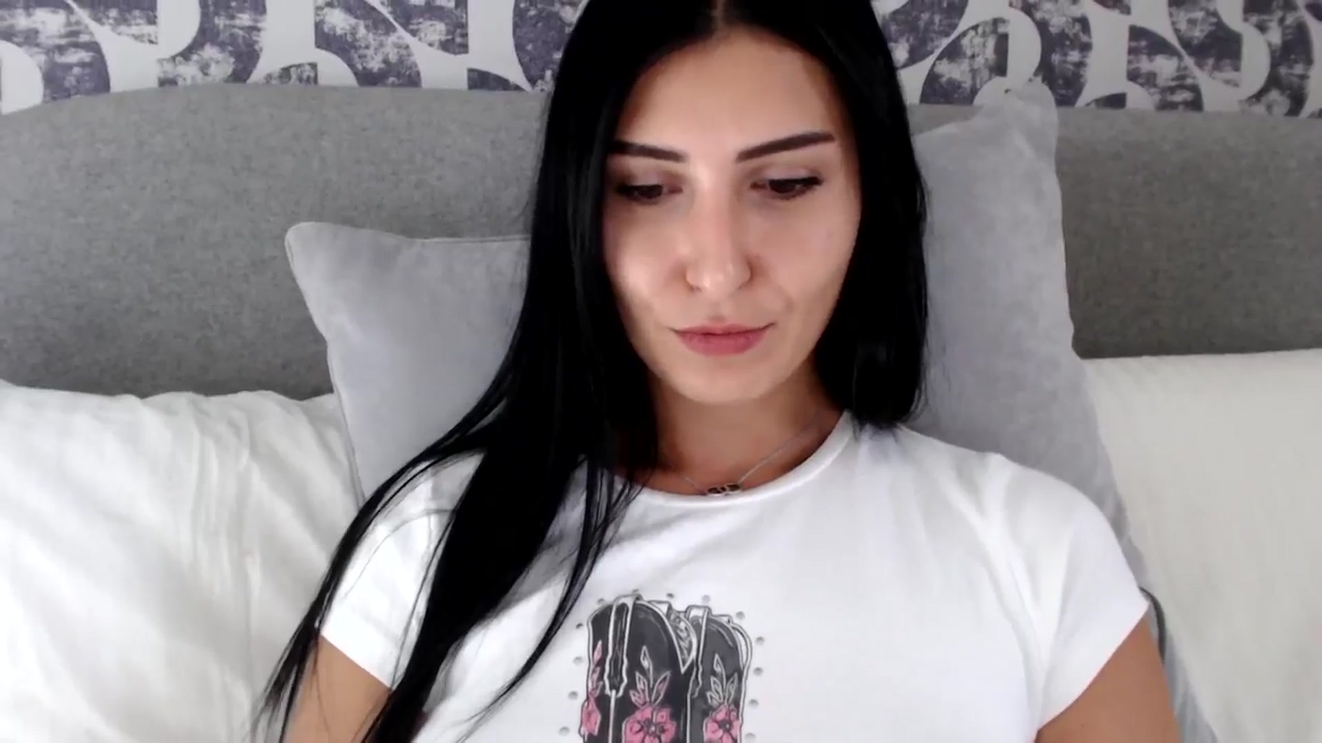 Gallery image thumbnail from Leyla2's myfreecams stream on, 09/30/2024, 14:26 image 7 of 20