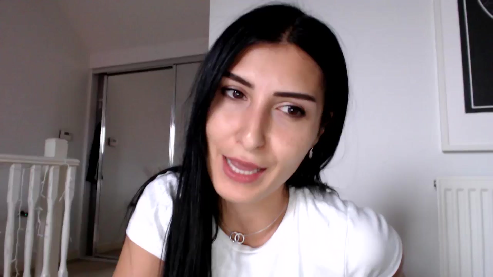 Gallery image thumbnail from Leyla2's myfreecams stream on, 09/30/2024, 14:26 image 3 of 20