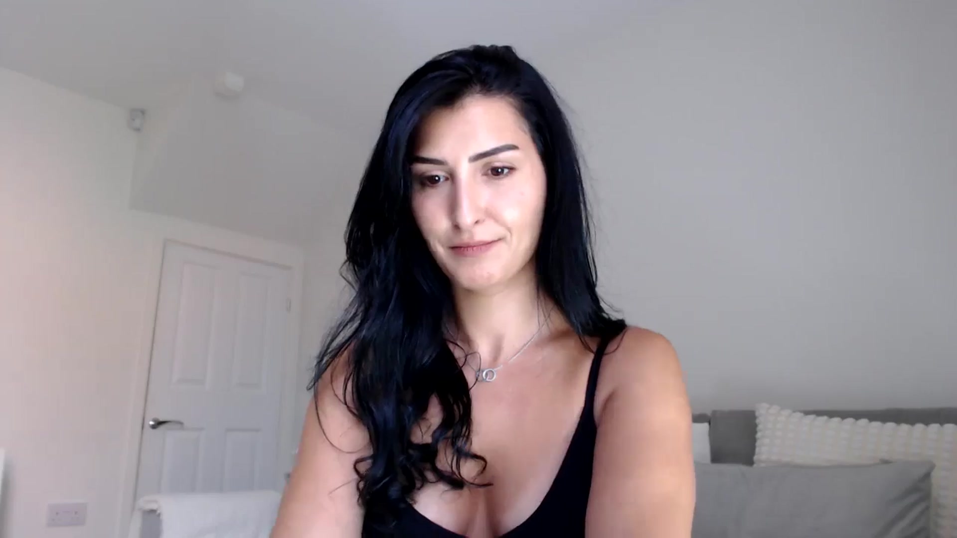 Gallery image thumbnail from Leyla2's myfreecams stream on, 10/03/2024, 12:17 image 18 of 20