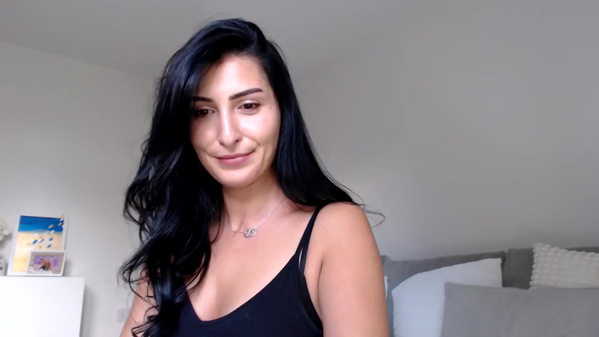 Gallery image thumbnail from Leyla2's myfreecams stream on, 10/03/2024, 13:32 image 20 of 20