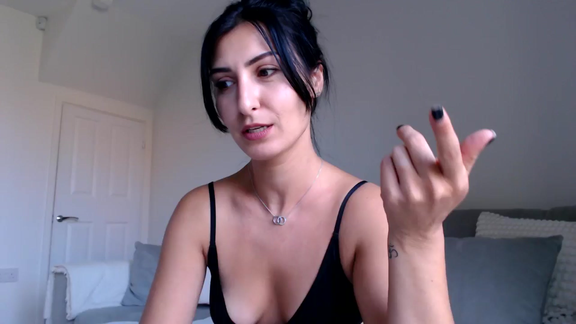 Gallery image thumbnail from Leyla2's myfreecams stream on, 10/04/2024, 10:41 image 20 of 20