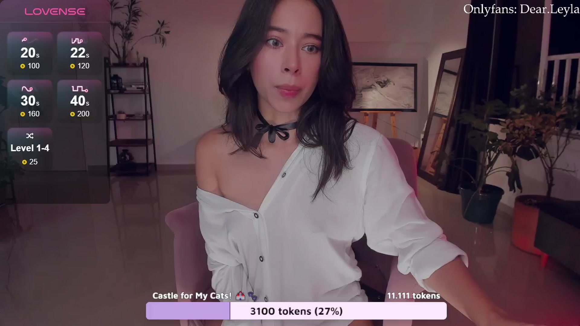 Gallery image thumbnail from LeylaGrey_'s myfreecams stream on, 08/18/2024, 04:06 image 4 of 20