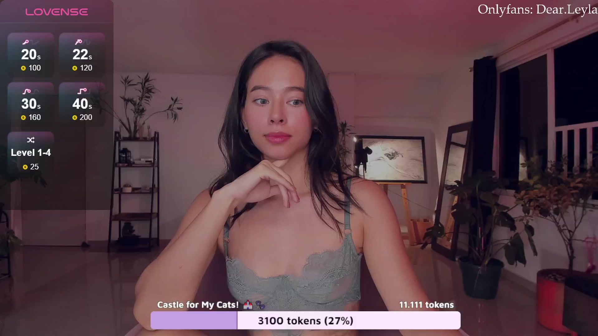 Gallery image thumbnail from LeylaGrey_'s myfreecams stream on, 08/22/2024, 24:57 image 18 of 20