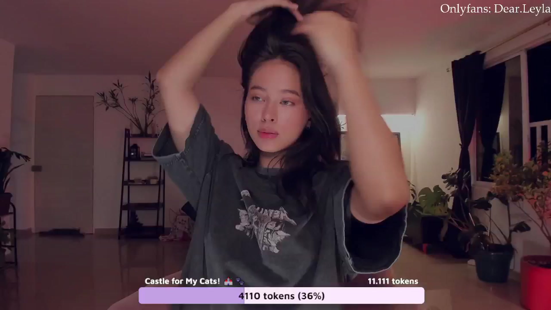 Gallery image thumbnail from LeylaGrey_'s myfreecams stream on, 09/10/2024, 03:33 image 7 of 20