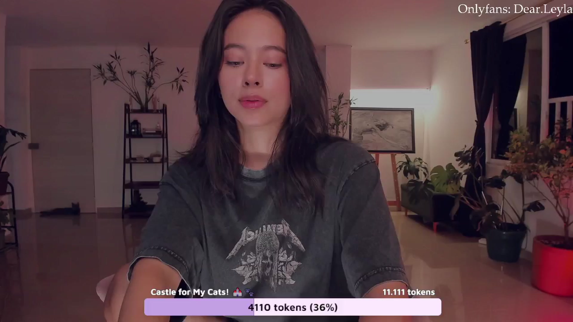 Gallery image thumbnail from LeylaGrey_'s myfreecams stream on, 09/10/2024, 03:33 image 6 of 20