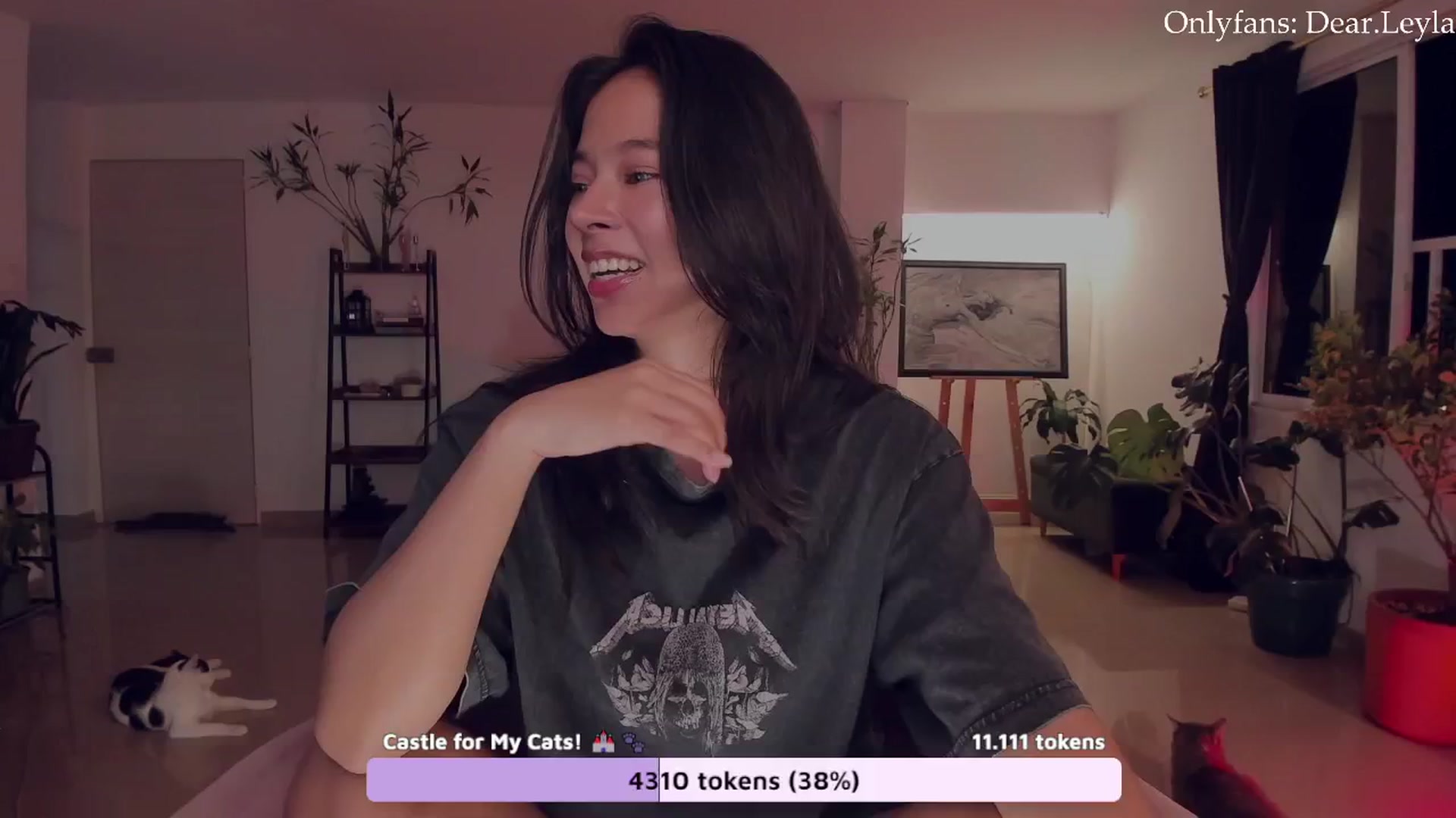 Gallery image thumbnail from LeylaGrey_'s myfreecams stream on, 09/10/2024, 03:33 image 10 of 20