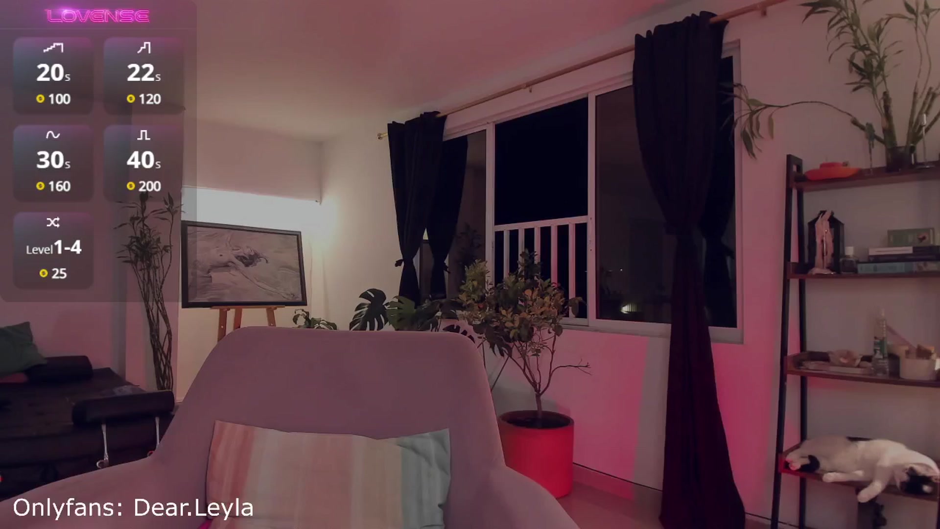 Gallery image thumbnail from LeylaGrey_'s myfreecams stream on, 09/26/2024, 01:52 image 20 of 20