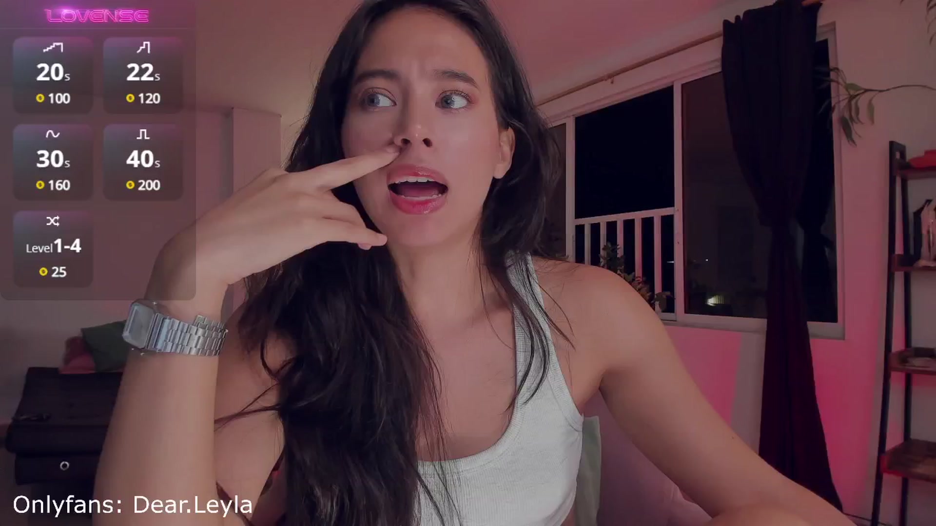 Gallery image thumbnail from LeylaGrey_'s myfreecams stream on, 09/26/2024, 02:40 image 13 of 20
