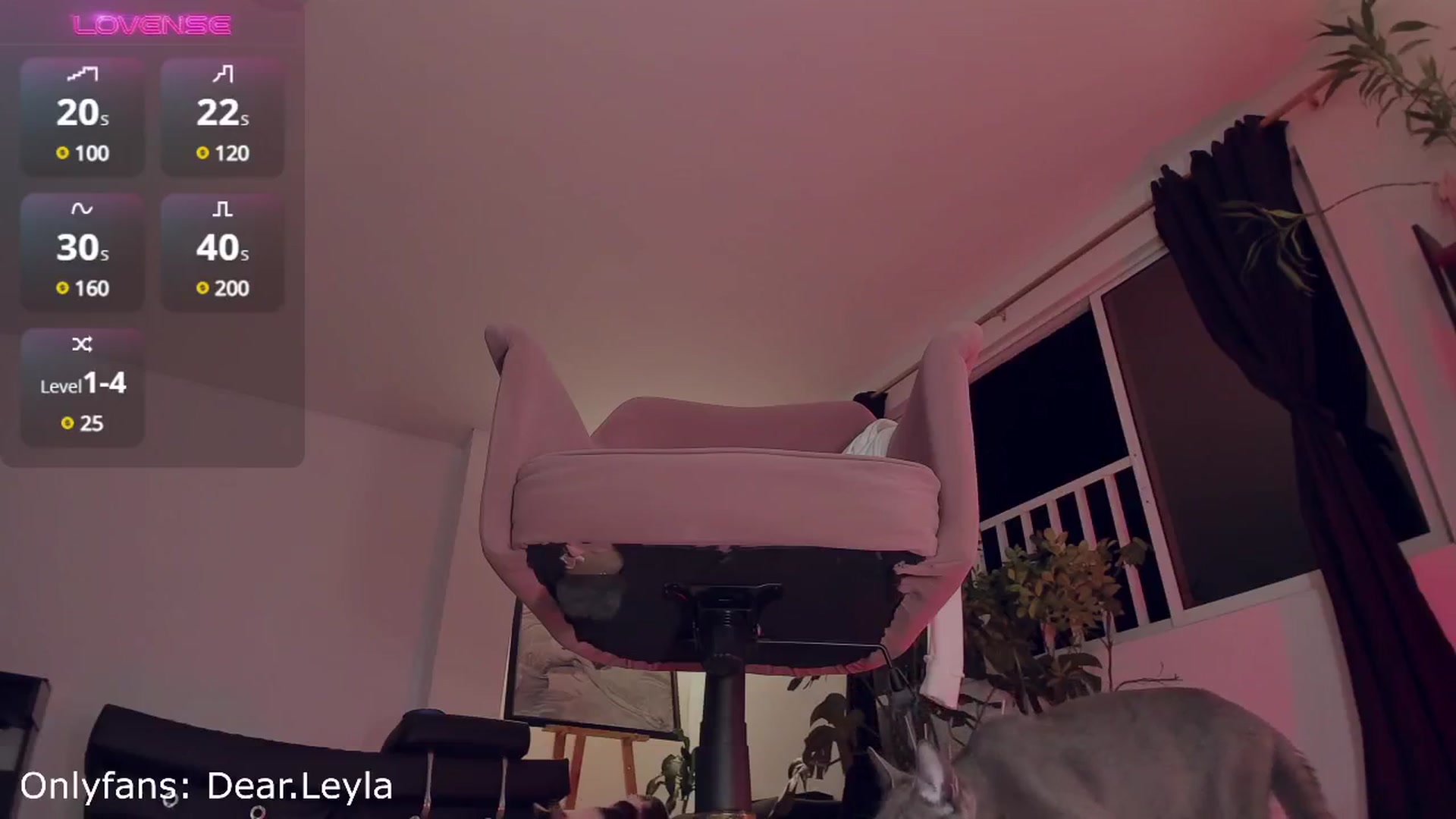 Gallery image thumbnail from LeylaGrey_'s myfreecams stream on, 10/08/2024, 03:49 image 18 of 20