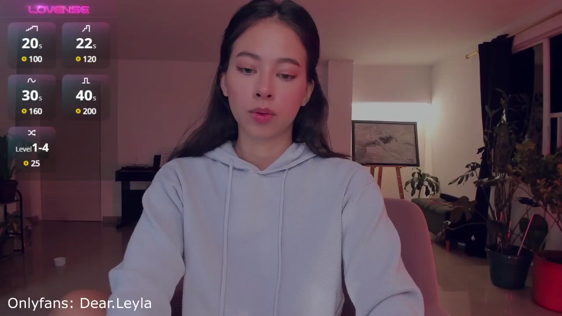 Gallery image thumbnail from LeylaGrey_'s myfreecams stream on, 10/09/2024, 03:13 image 6 of 20