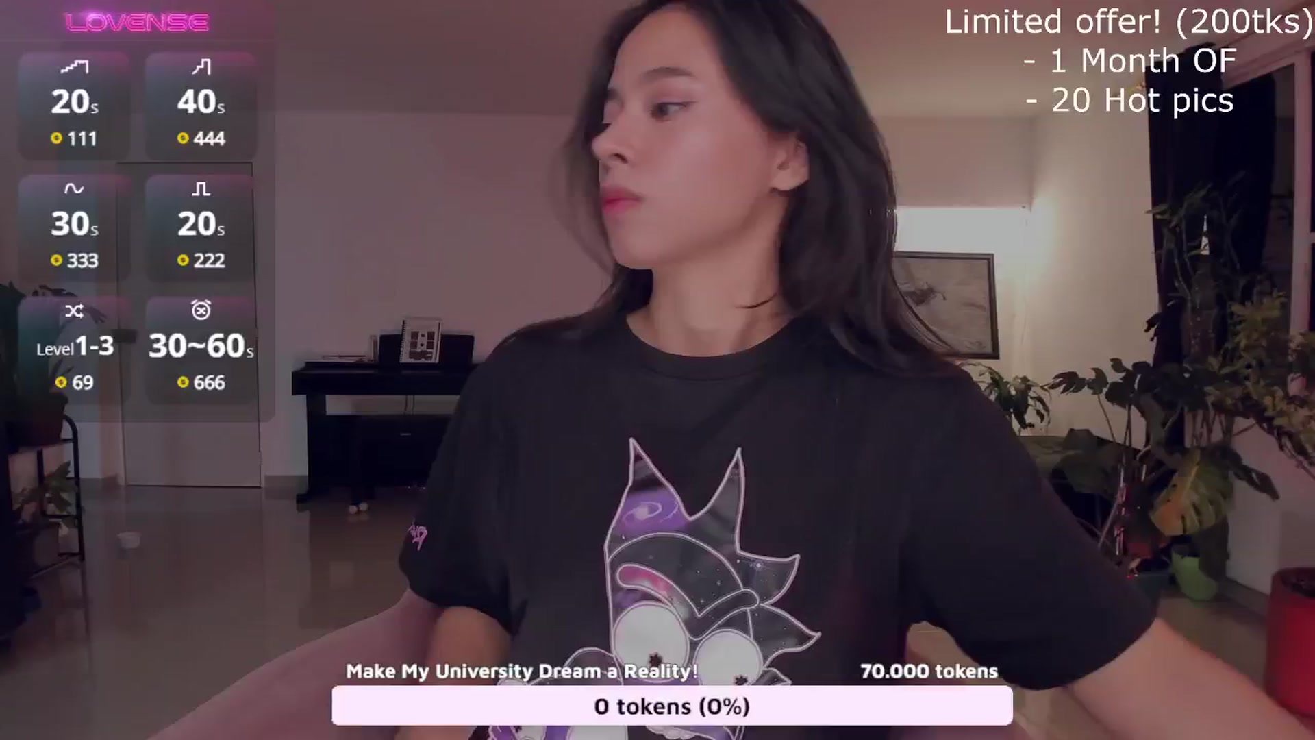 Gallery image thumbnail from LeylaGrey_'s myfreecams stream on, 10/22/2024, 03:23 image 3 of 20