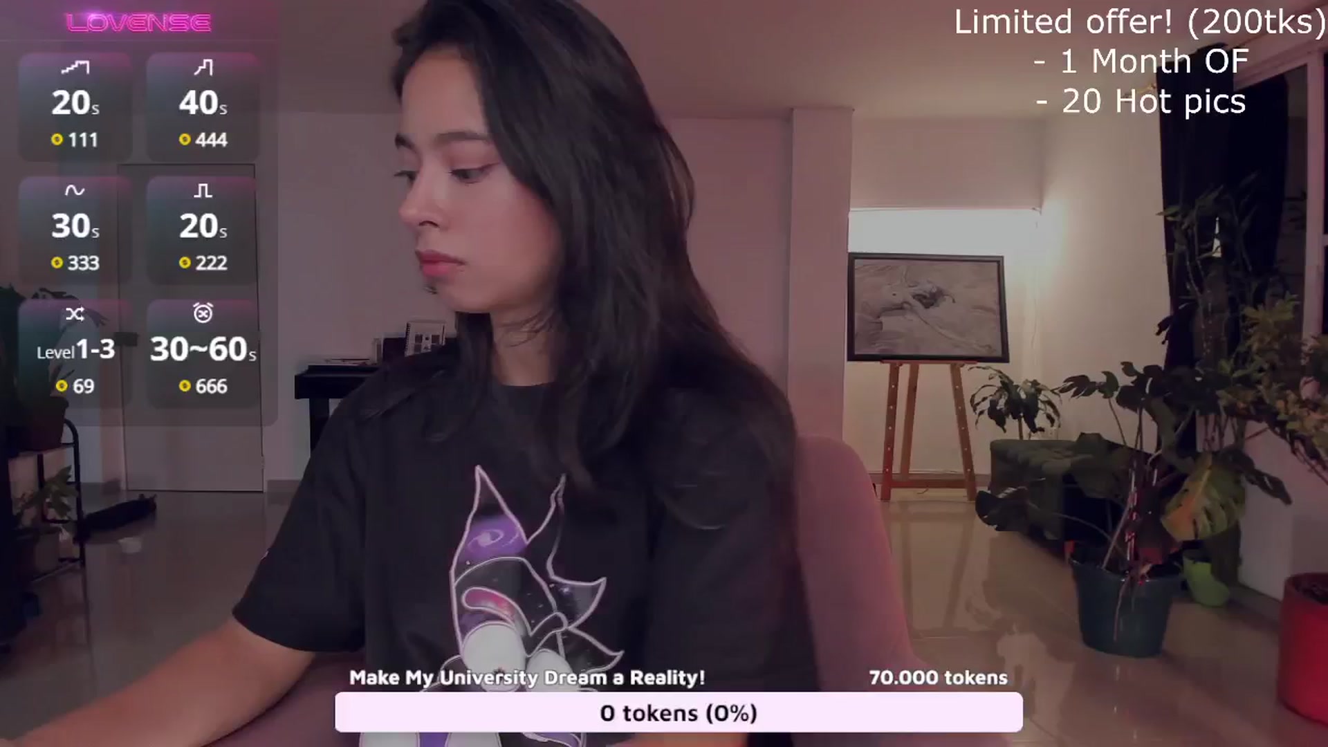 Gallery image thumbnail from LeylaGrey_'s myfreecams stream on, 10/22/2024, 03:23 image 6 of 20