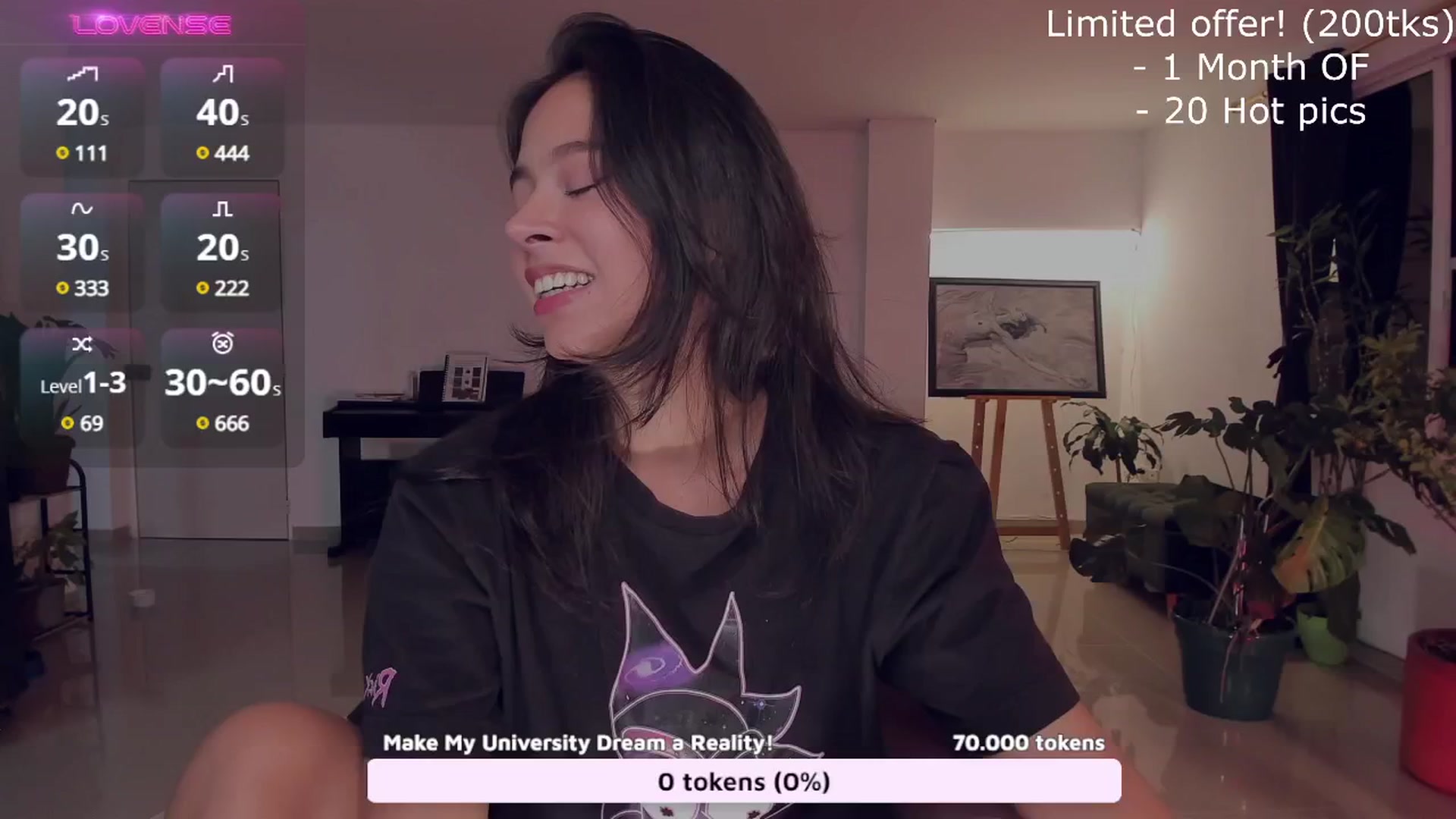 Gallery image thumbnail from LeylaGrey_'s myfreecams stream on, 10/22/2024, 03:23 image 16 of 20