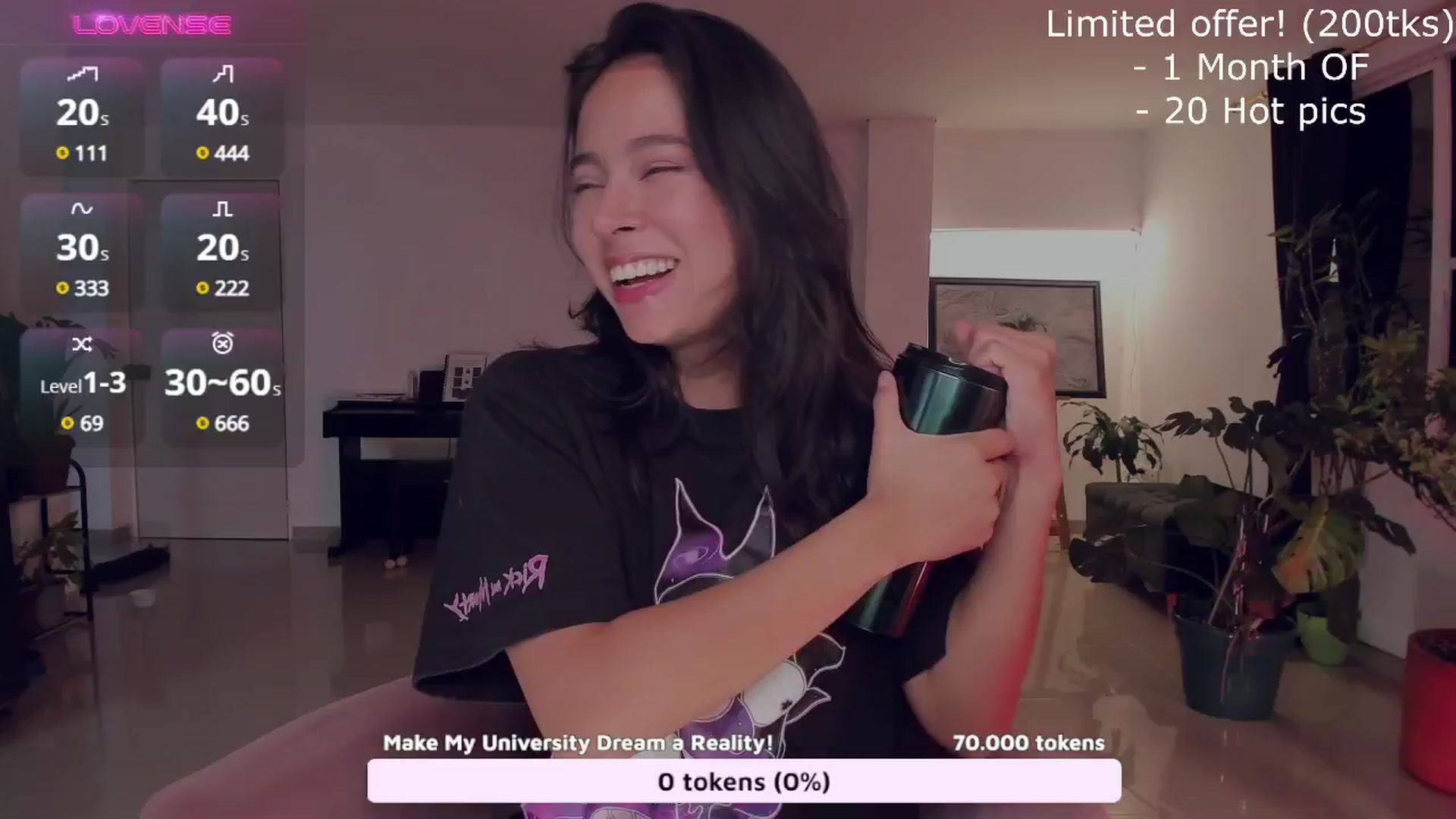 Gallery image thumbnail from LeylaGrey_'s myfreecams stream on, 10/22/2024, 03:23 image 8 of 20