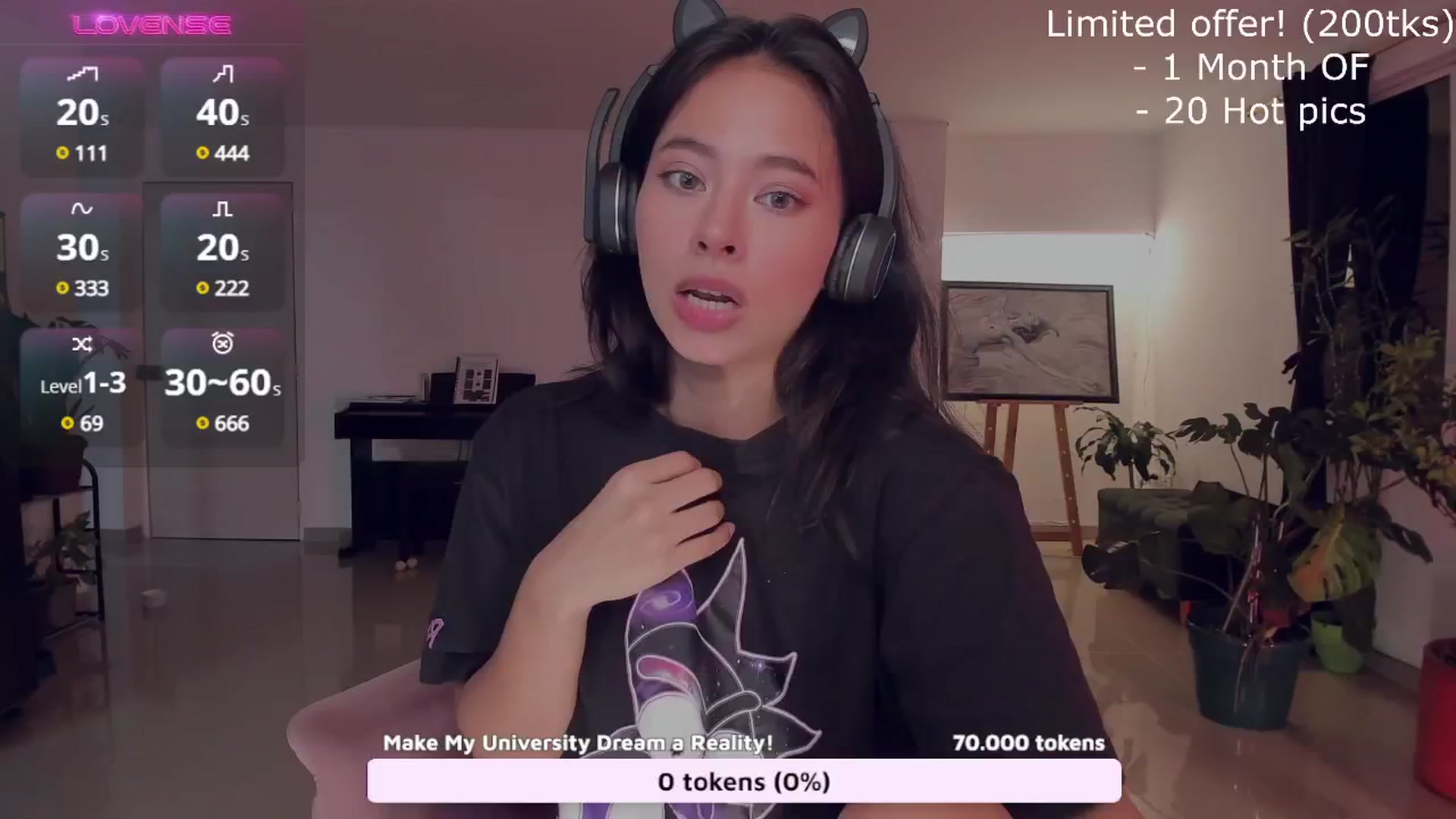 Gallery image thumbnail from LeylaGrey_'s myfreecams stream on, 10/22/2024, 03:23 image 20 of 20