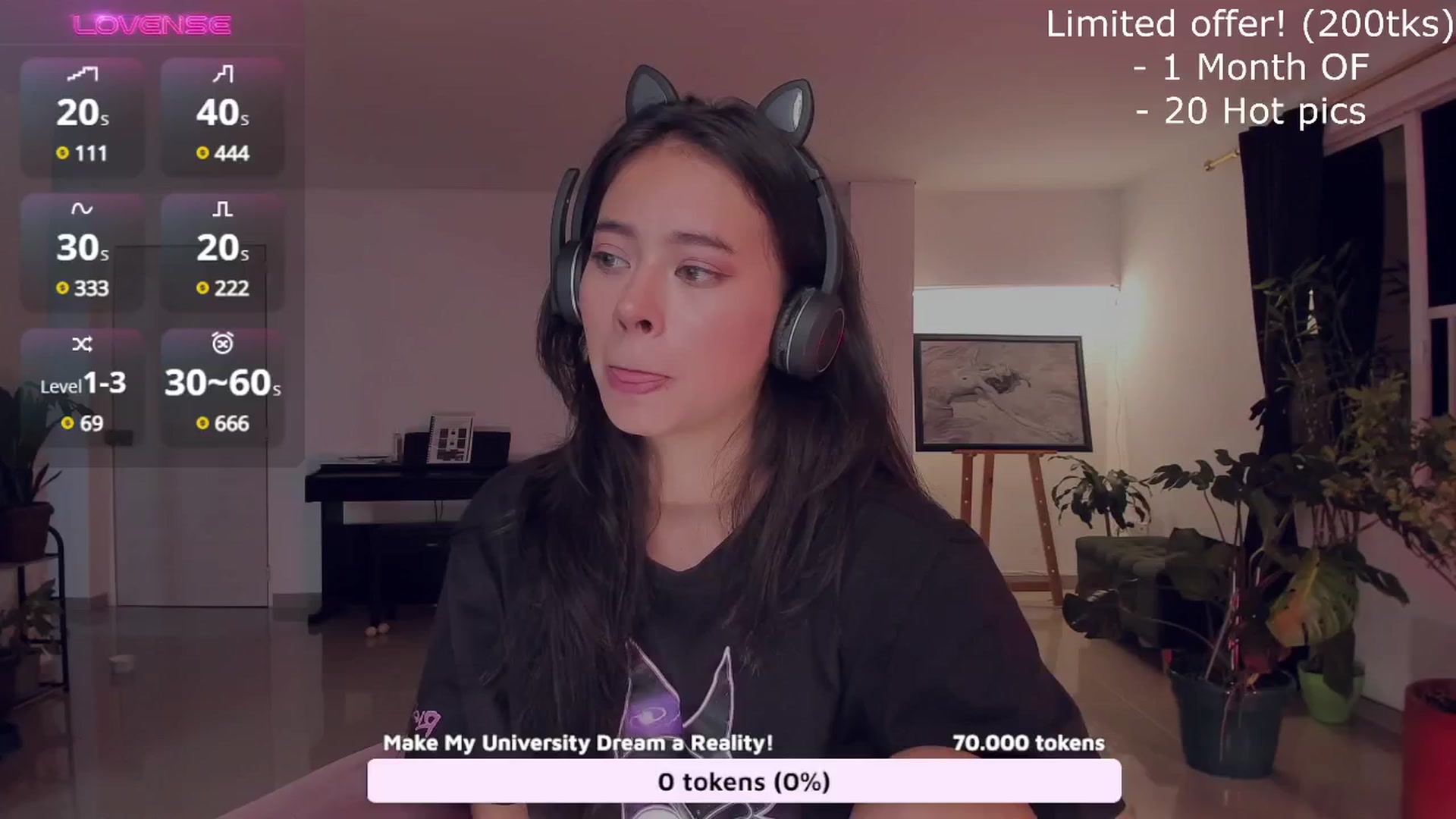 Gallery image thumbnail from LeylaGrey_'s myfreecams stream on, 10/22/2024, 04:31 image 4 of 20