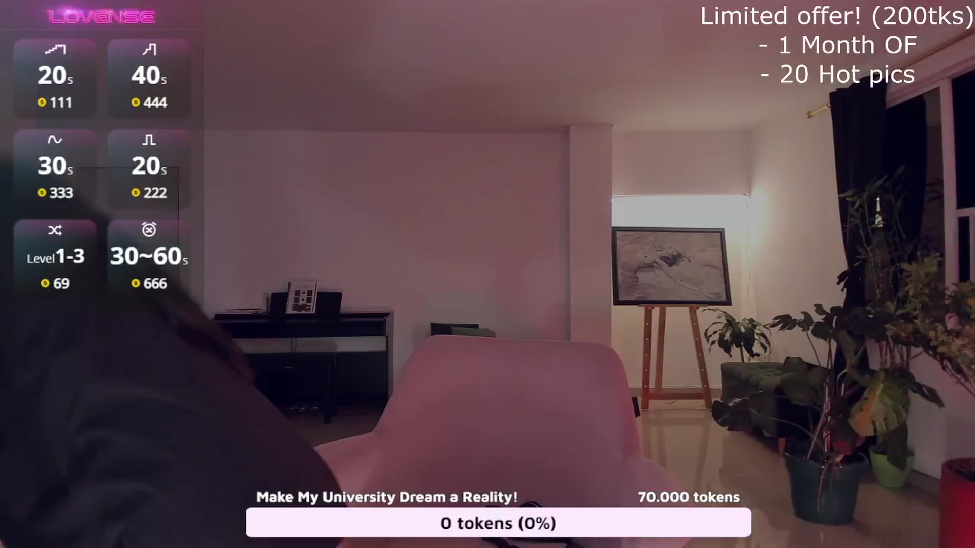 Gallery image thumbnail from LeylaGrey_'s myfreecams stream on, 10/22/2024, 04:31 image 8 of 20
