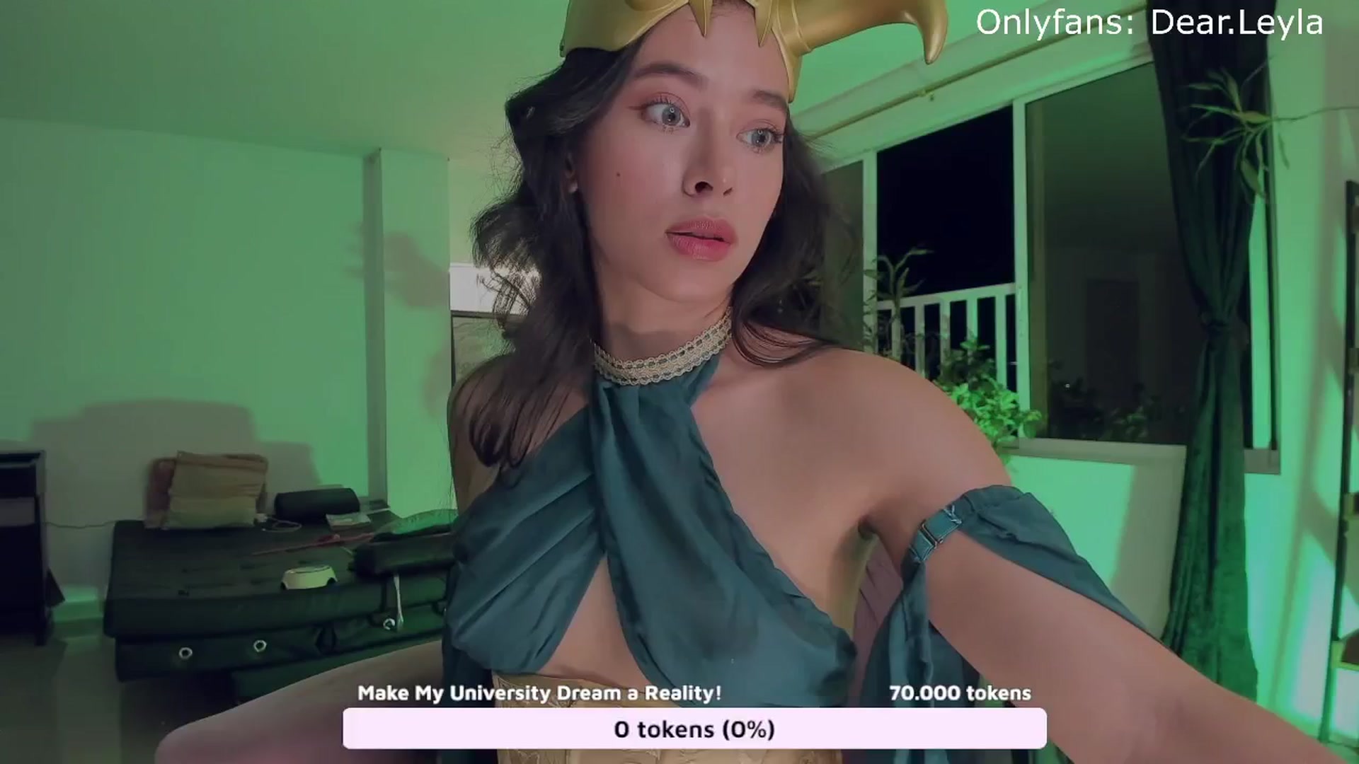 Gallery image thumbnail from LeylaGrey_'s myfreecams stream on, 10/30/2024, 03:10 image 12 of 20
