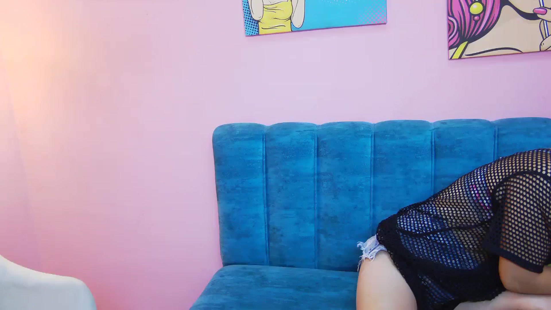Gallery image thumbnail from Leyla_T's myfreecams stream on, 09/06/2023, 19:31 image 5 of 20