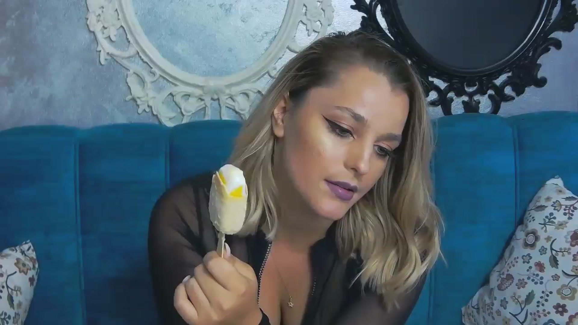 Gallery image thumbnail from Leyla_T's myfreecams stream on, 09/16/2023, 16:47 image 15 of 20