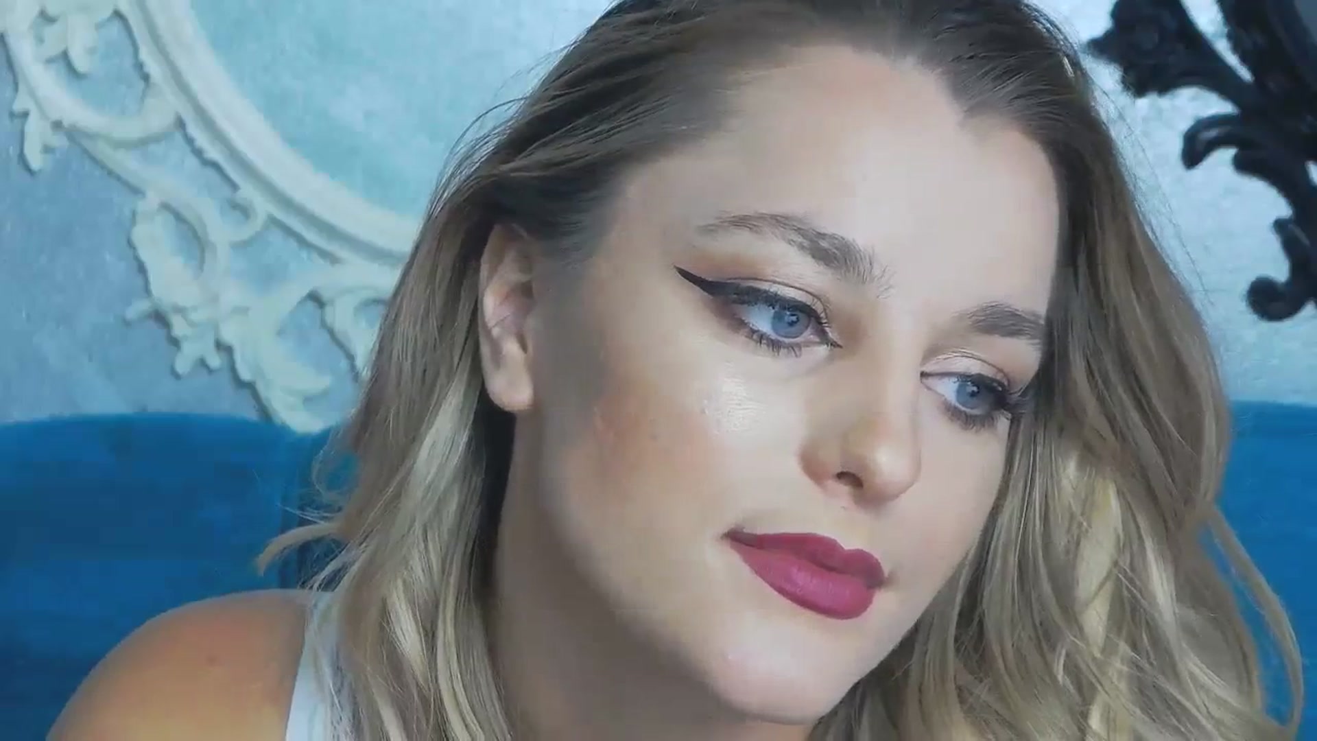 Gallery image thumbnail from Leyla_T's myfreecams stream on, 09/17/2023, 15:02 image 9 of 20