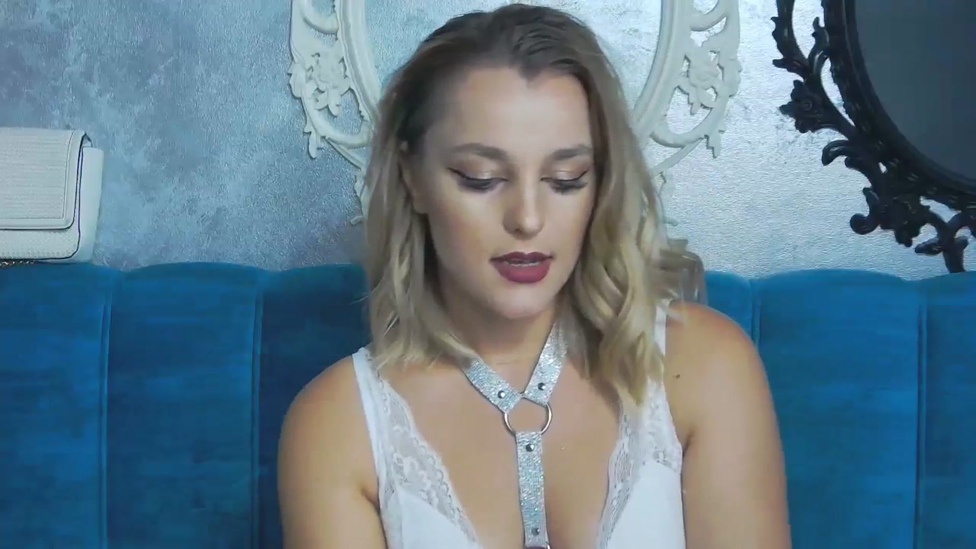 Gallery image thumbnail from Leyla_T's myfreecams stream on, 09/17/2023, 15:02 image 7 of 20