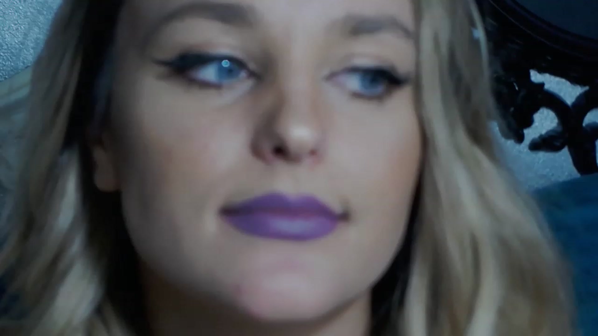 Gallery image thumbnail from Leyla_T's myfreecams stream on, 09/20/2023, 16:27 image 18 of 20