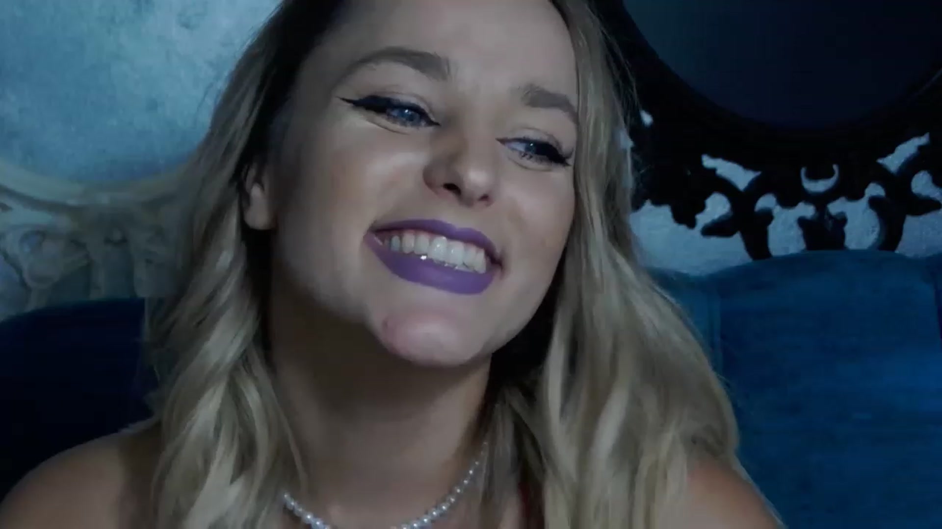 Gallery image thumbnail from Leyla_T's myfreecams stream on, 09/20/2023, 16:27 image 19 of 20