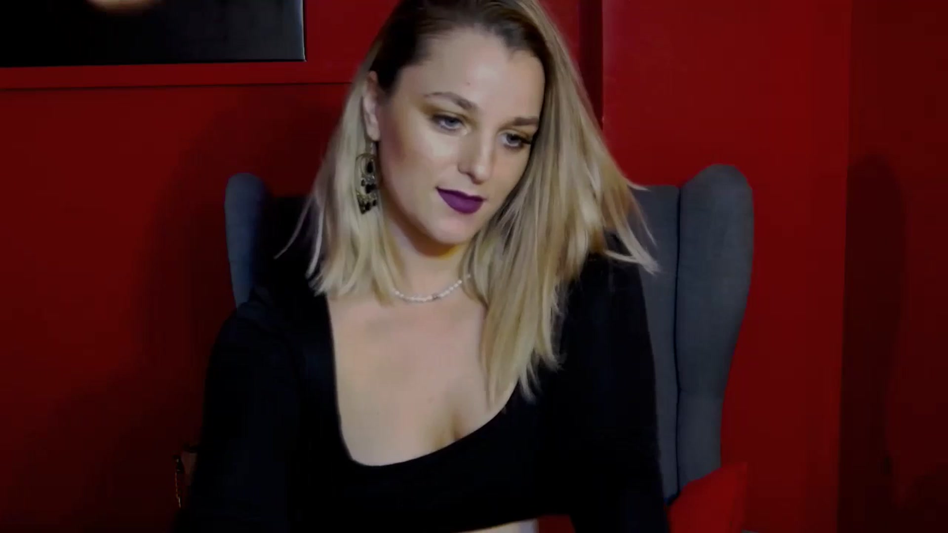Gallery image thumbnail from Leyla_T's myfreecams stream on, 10/06/2023, 15:12 image 17 of 20