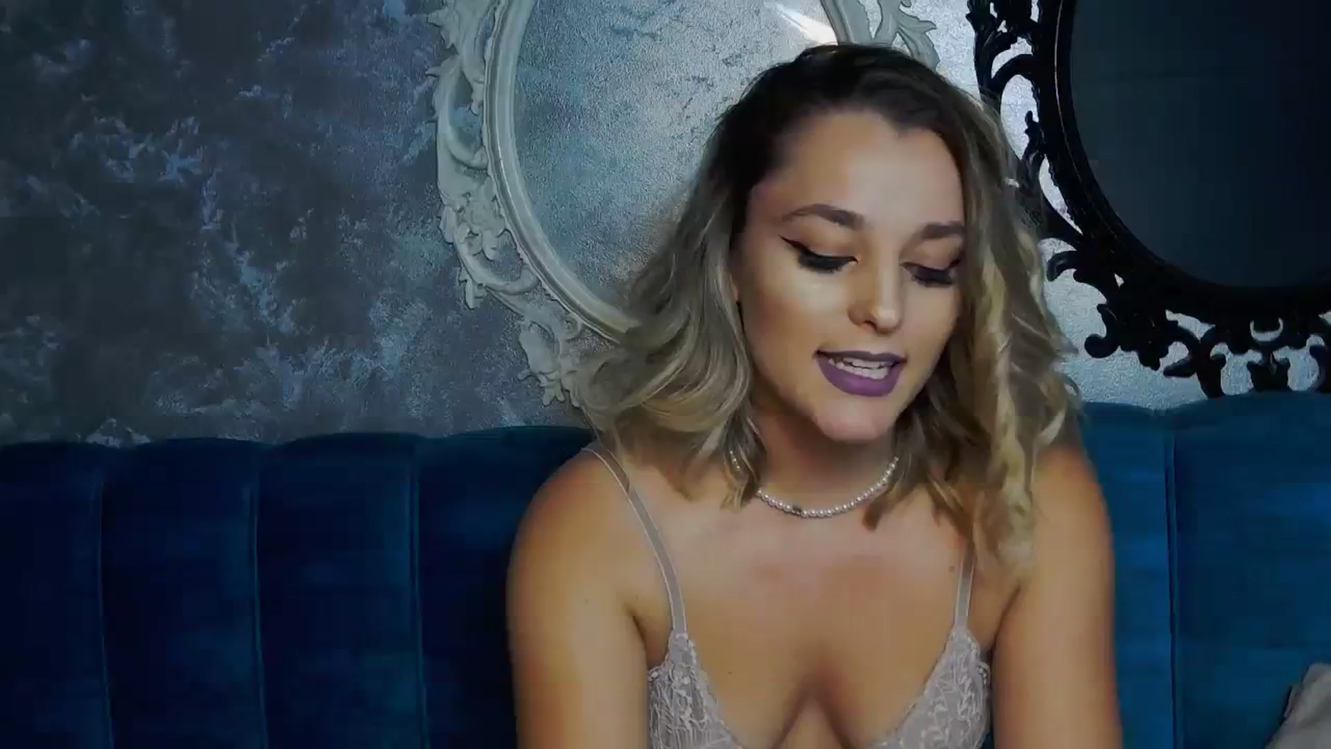 Gallery image thumbnail from Leyla_T's myfreecams stream on, 10/08/2023, 14:38 image 18 of 20
