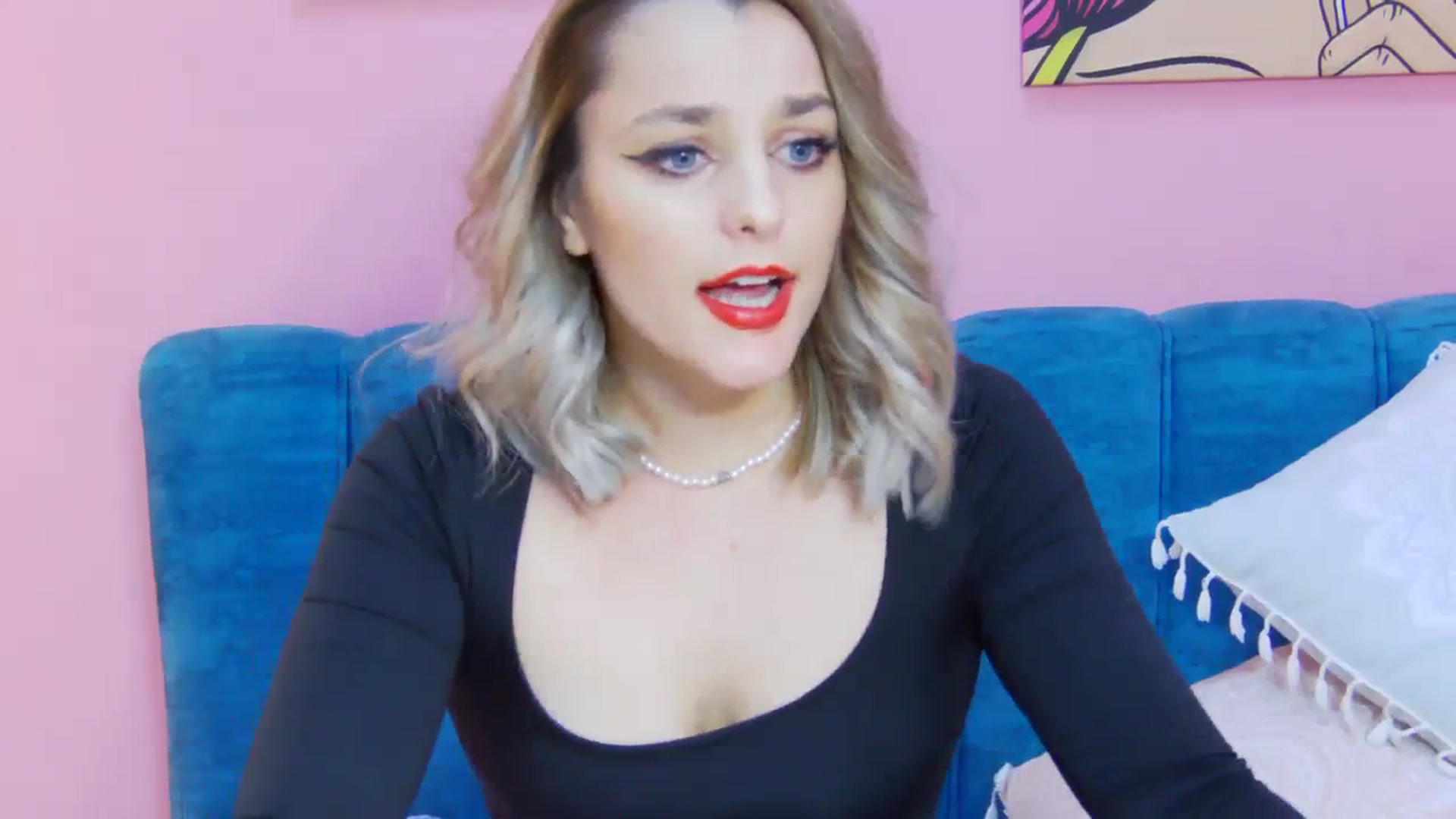 Gallery image thumbnail from Leyla_T's myfreecams stream on, 10/11/2023, 18:57 image 15 of 20