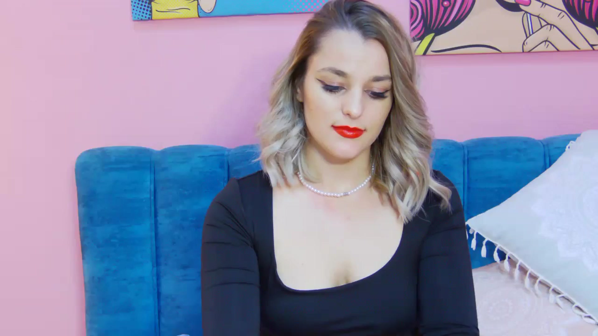 Gallery image thumbnail from Leyla_T's myfreecams stream on, 10/11/2023, 18:57 image 1 of 20