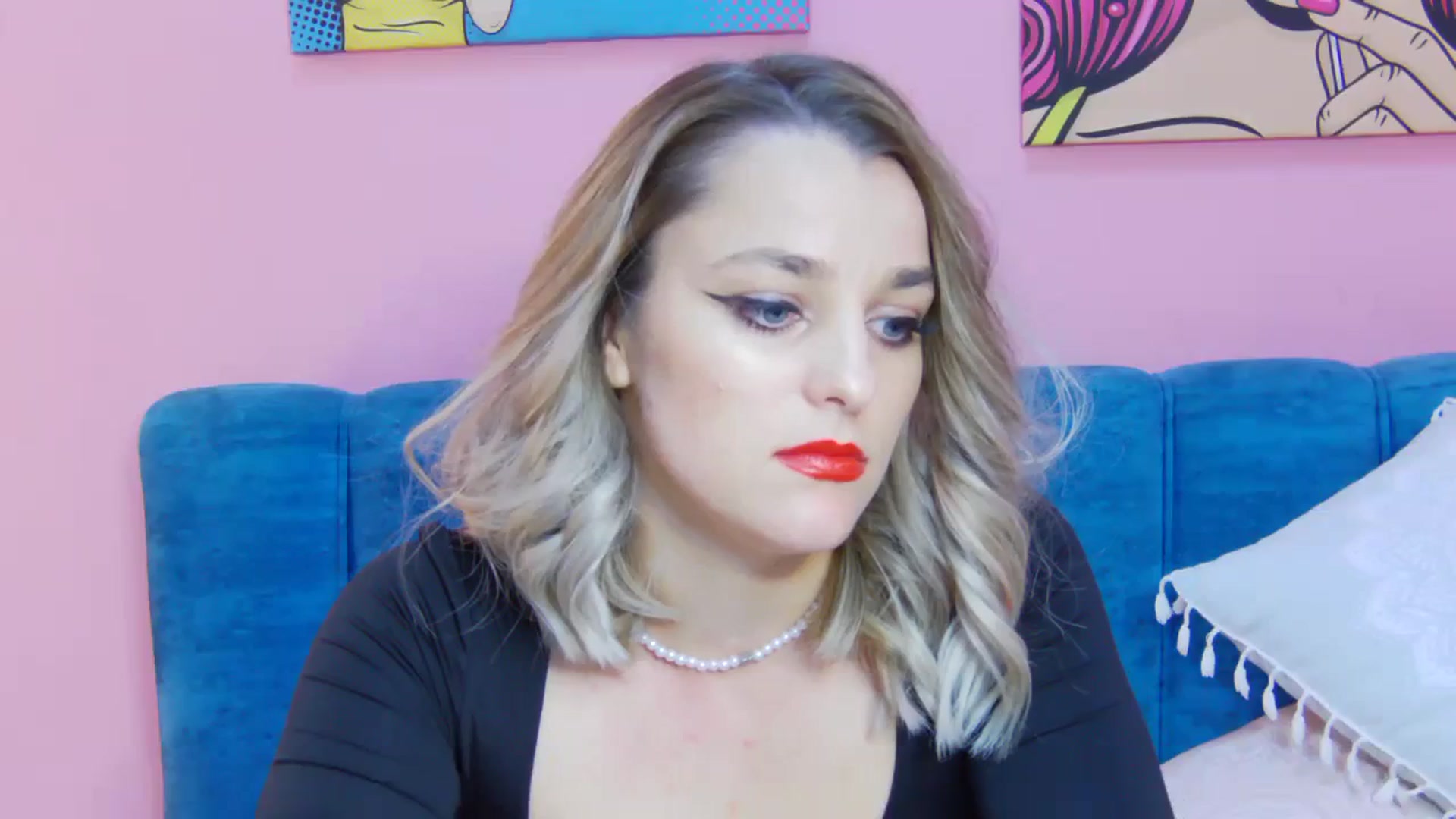 Gallery image thumbnail from Leyla_T's myfreecams stream on, 10/11/2023, 18:57 image 14 of 20
