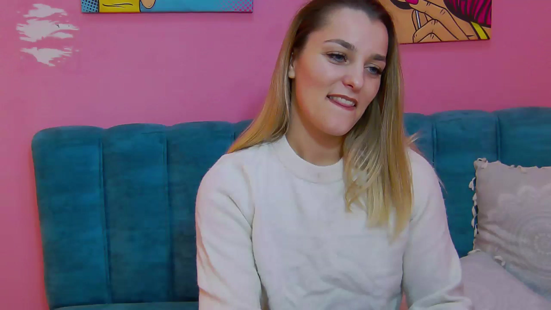 Gallery image thumbnail from Leyla_T's myfreecams stream on, 01/16/2024, 03:23 image 17 of 20